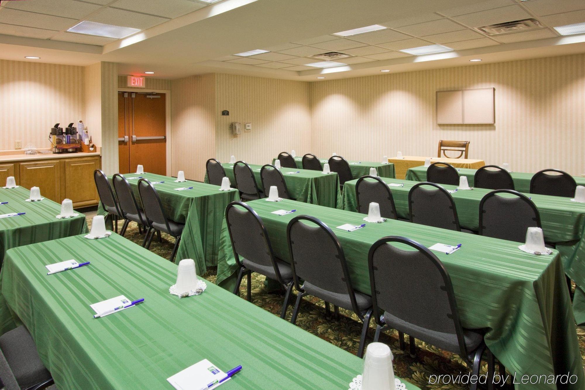 Holiday Inn Express & Suites Clearwater North/Dunedin Facilities photo