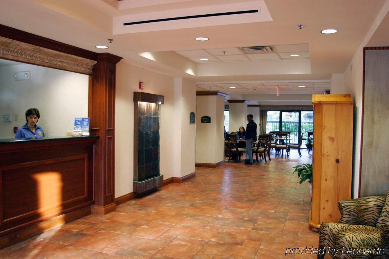 Holiday Inn Express & Suites Clearwater North/Dunedin Interior photo